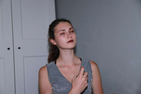 Getting ready for a date - behind the scenes of make up