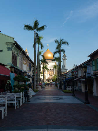Singapore - December 4, 2018: Masjid Sultan view from the lane in the morning with blue sunny sky.のeditorial素材