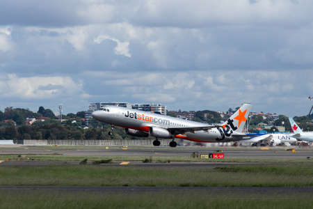 Sydney, Australia - March 20, 2019: Jetstar Airbus A320 takes off at Sydney Kingsford Smith International Airport.のeditorial素材