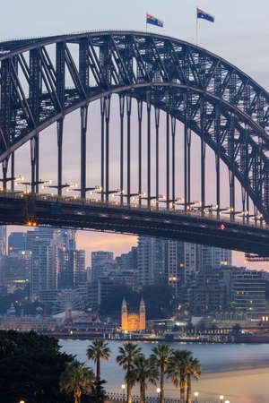 Sydney, Australia - June 7, 2020: Sydney Harbour Bridge and building skyline.のeditorial素材