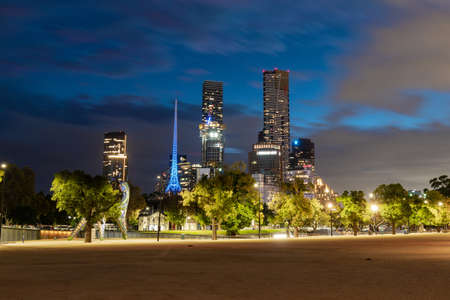 Melbourne, Australia - April 2, 2022: Southbank skyline view at night time.のeditorial素材