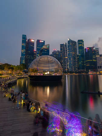 Singapore - May 21, 2022: Apple Island and Singapore downtown skyline at dusk.のeditorial素材