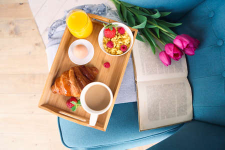 Healthy morning breakfast on tray top view close up 
の写真素材