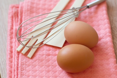 eggs on kitchen tableの写真素材