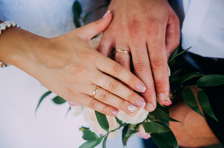 picture of man and woman with wedding ringの写真素材