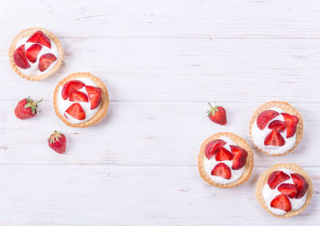 Tart with fresh strawberry and sweet vanilla creamの写真素材