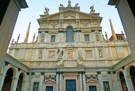Milan, Italy, 19 june 2016.Santa Maria of the Miracles at San Celso is a church and a sanctuary in Milan, Lombardy, Italy.The construction was Begun by Gian Giacomo and Giovanni Dolcebuono Battagio in 1493 to house a miraculous icon of the Madonna . The iのeditorial素材