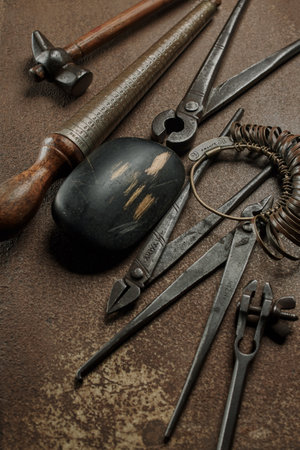 09-Dec-2007-Vintage goldsmith's hand tools mumbai maharashtra INDIAのeditorial素材
