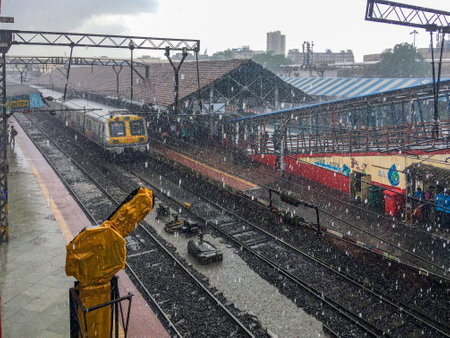 18 Jul 2019 Badlapur baunt electric local train at kalyan junction platform No five Kalyan...