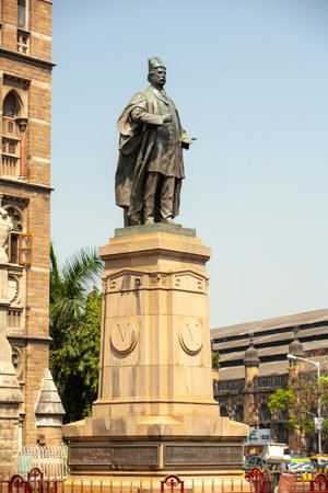 18 Feb 2007 Statue of Sir. Pherozeshah M Mehta at BMC building ; Bombay Mumbai ; Maharashtra ; Indiaのeditorial素材