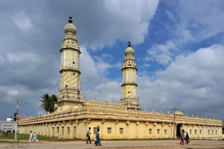 30 Oct 2009 Heritage-Architecture-Masjid-E-Ala or Jamia Masjid-construction by Tippu in 1787 A.D....
