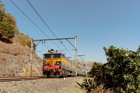 29 Apr-2011-Central Railways electric Loco engine in Khandala western ghats Maharashtra INDIAのeditorial素材