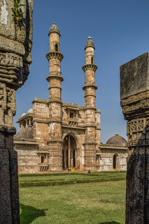 10 19 2007 Jami Masjid, Champaner-Pavagadh Archaeological Park. It is a UNESCO world heritage site near Vadodara Gujarat, Indiaのeditorial素材