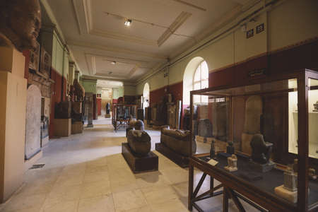 Cairo, Egypt - November 02, 2021: Inside View to the Exhibits and Interior of the Cairo Egyptian Museum, the oldest archaeological museum in the Middle Eastのeditorial素材