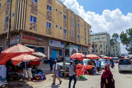 Hargeisa, Somaliland - November 10, 2019: Daily Life of the Hargeisa streets with the Cars and Local Peopleのeditorial素材