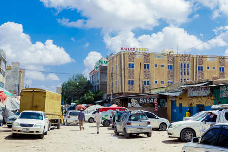 Hargeisa, Somaliland - November 10, 2019: Daily Life of the Hargeisa streets with the Cars and Local Peopleのeditorial素材
