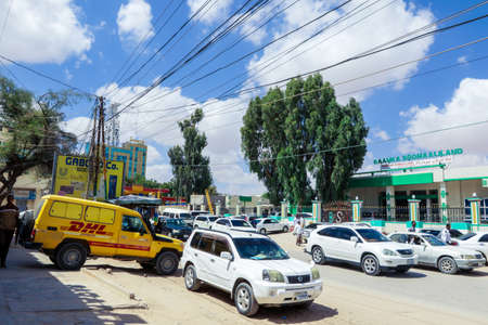 Hargeisa, Somaliland - November 10, 2019: Daily Life of the Hargeisa streets with the Cars and Local Peopleのeditorial素材