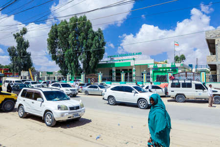 Hargeisa, Somaliland - November 10, 2019: Daily Life of the Hargeisa streets with the Cars and Local Peopleのeditorial素材