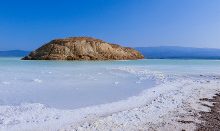 Close up view to the Salt pieces on the Coast line of the Lake Assal, Djiboutiの写真素材