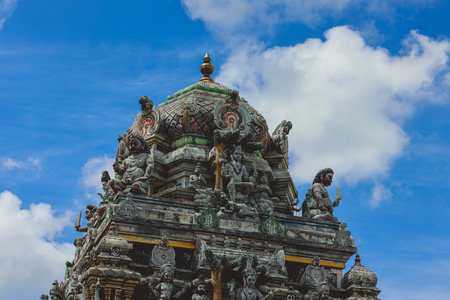 Tall Tower With Statues: A Majestic Sight in Mauritiusの写真素材