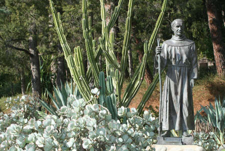 Life sized Father Junipero Serra bronze statueの写真素材
