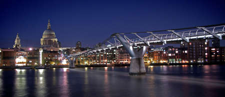 millennuim bridgeの写真素材