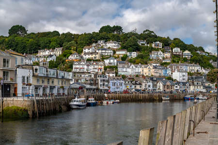 LOOE, Cornwall, England, UK - September 10 2018: Looe a very popular fishing port and Beach Holiday Resort full of Hotels, Attractions, and Restaurants.のeditorial素材