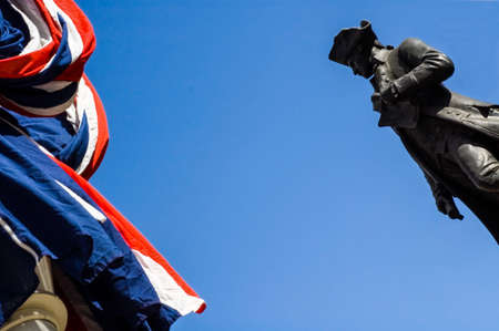 British flag and statue along the Mall, London, UKのeditorial素材