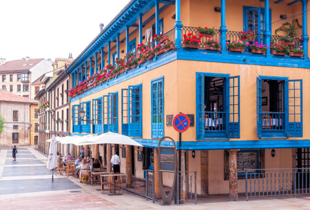 Porticoed Plaza del FontÃ¡n. Oviedo. Asturias. Spainの写真素材