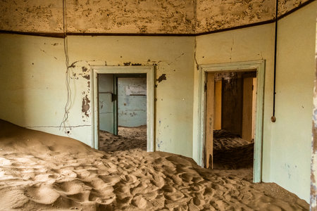 The abandoned ghost diamond town of Kolmanskop in Namibiaの写真素材