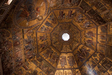 Day of Judgement Byzantine Mosaic - Florence Baptistery Domeのeditorial素材