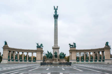 Sight in a cloudy day of the Heroes Square in Budapest, the capital city of Hungary. The Heroes Square is one of the major squares in Budapestの写真素材