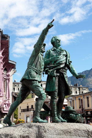 Famous statue in the center of Chamonix village, French Alps, France.  Jaques Balmat shows Horace Benedict de Sassure the route up to the summit of Mont Blanc.のeditorial素材
