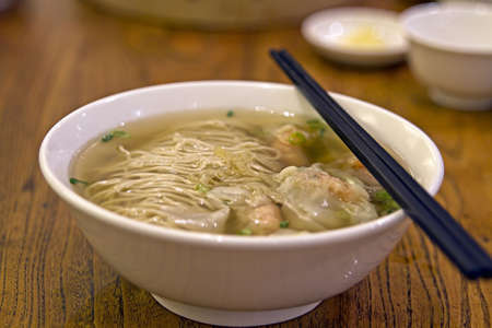 Wanton Dumpling Soup Noodles at Singapore Hawker Stallの写真素材