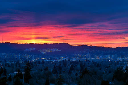 Sunset over Marquam Hill in Portland Oregonの写真素材