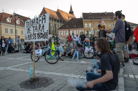 Brasov, Romania - September 4, 2013  Peoples protesting against the Romanian government support for a plan to open Europe s biggest open-cast gold mine in the small Carpathian town of Rosia Montanaのeditorial素材