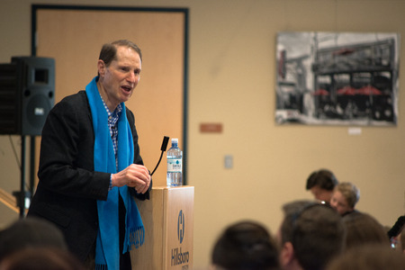 Ron Wyden, Democratic US Senator for Oregon talking passionately at the podium at his Washington County town hall.のeditorial素材