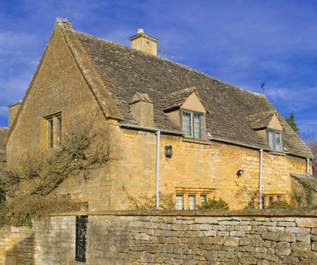 houses high street broadway cotswolds worcestershireの写真素材