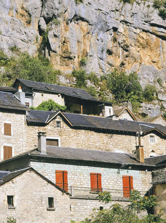houses built along the steep sides of the gorge du tarn la malene lozere languedoc-roussillon france europeの写真素材