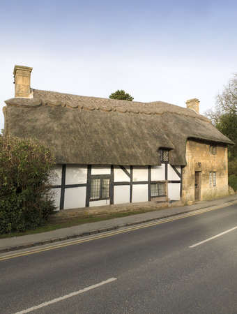 A thatched cottage broadway cotswolds uk.の写真素材
