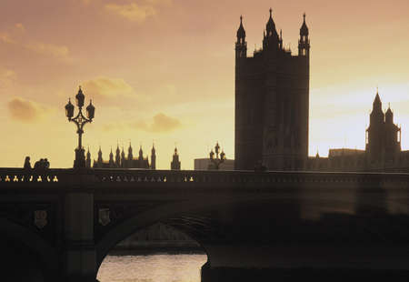 sunset river thames london england uk europe houses of parliament big ben view from the embankment westminster bridgeの写真素材