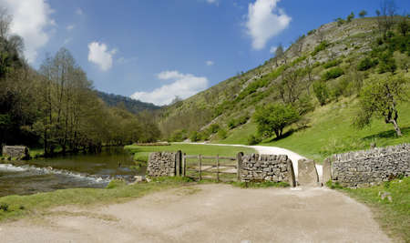 river dove dovedale peak district national park derbyshire staffordshire england ukの写真素材