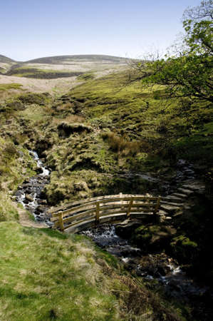 A waterfall gridsbrook view from the pennine way long distance footpath edale the high peak district national park derbyshire midlands ukの写真素材