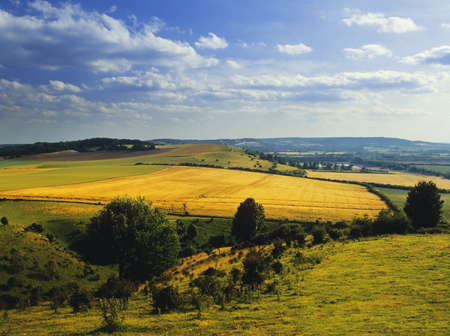 a view over the chiltern hills buckinghamshire ukの写真素材