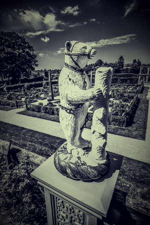 Kenilworth castle park and gardens Warwickshire England ukの素材