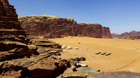 Experience the breathtaking and majestic desert landscape found in the stunning Wadi Rum. Actionの写真素材