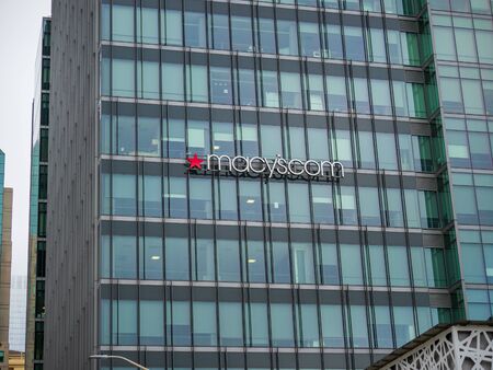 Macys.com logo on corporate building in downtown San Franciscoのeditorial素材