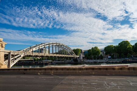 Viaduc dAusterlitz bridge in the Gare de Lyon district in Paris, France over canal on summer dayのeditorial素材