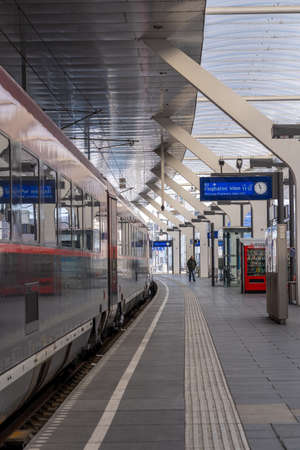 Railjet train to Wien Vienna airport on the platform at railway stationのeditorial素材