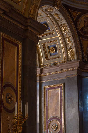 Gold mural decoration of archway in St. Stephen's Basilicaのeditorial素材